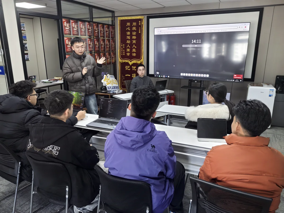 本科阶段专题交流现场